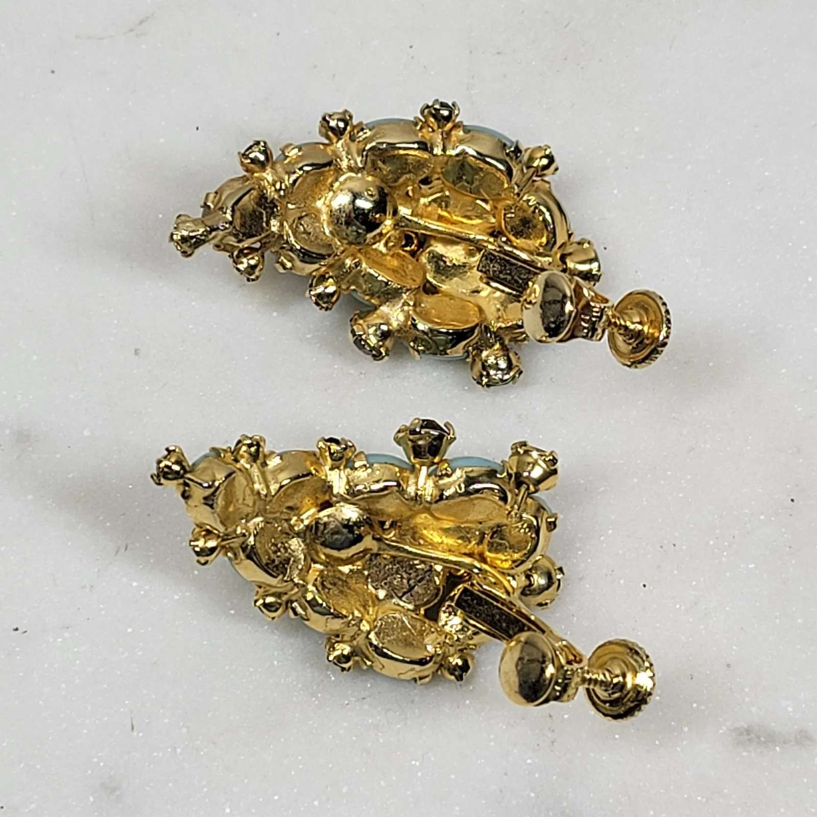 Vendome Cluster Rhinestones Earrings Blue Faux Opal Grapes Gold Tone Signed - Image 6