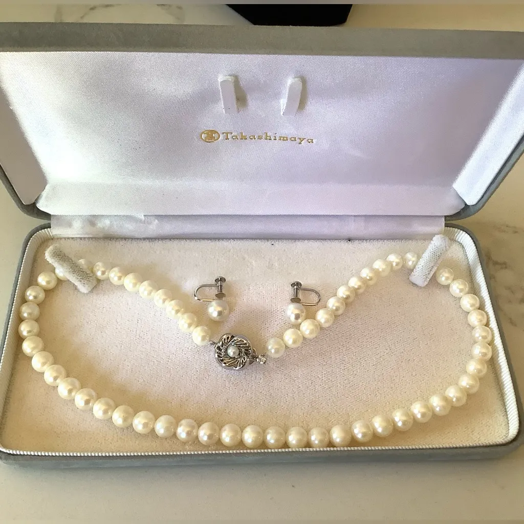 Beautiful pearl necklace set🌟🌟🌟 Silver - Image 13
