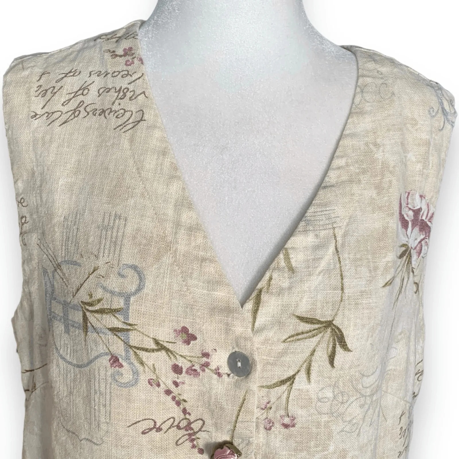 Vintage 90s Sweet Jessie Linen Vest Floral Script Print Rosette Abalone Buttons Pink - Image 4