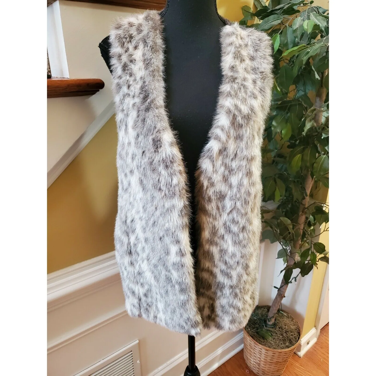 Democracy Long Vest Faux Fur Rare Color Animal Print Small Size WPocket - Image 2