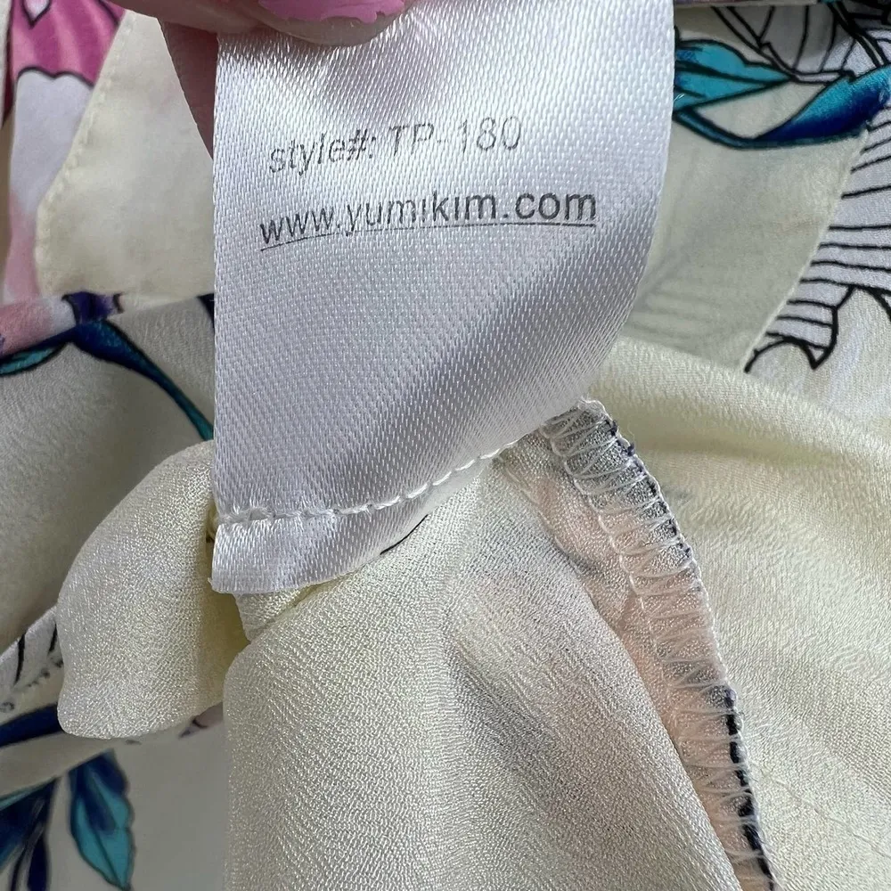 Yumi Kim Mya Floral Front flower Tie Button Cream Blouse slightly cropped sz XS - Image 11