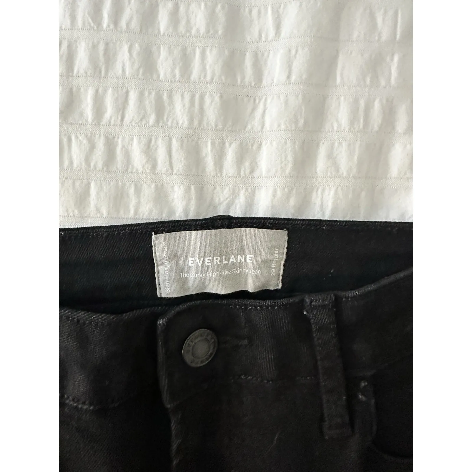 Vigoss jeans ‎ size 34x32 color Black - Image 3