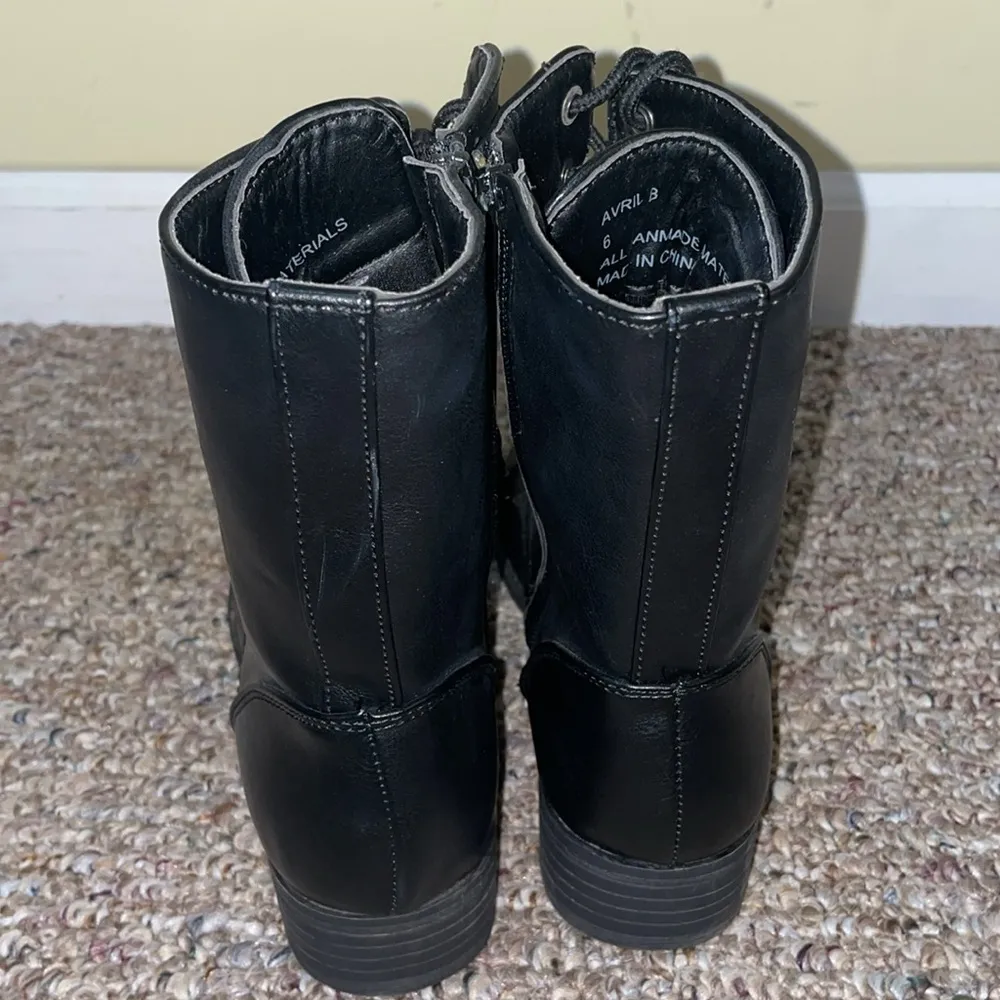 Womens New Charlotte Russe Faux Leather Lace Up Combat Boot - Image 6