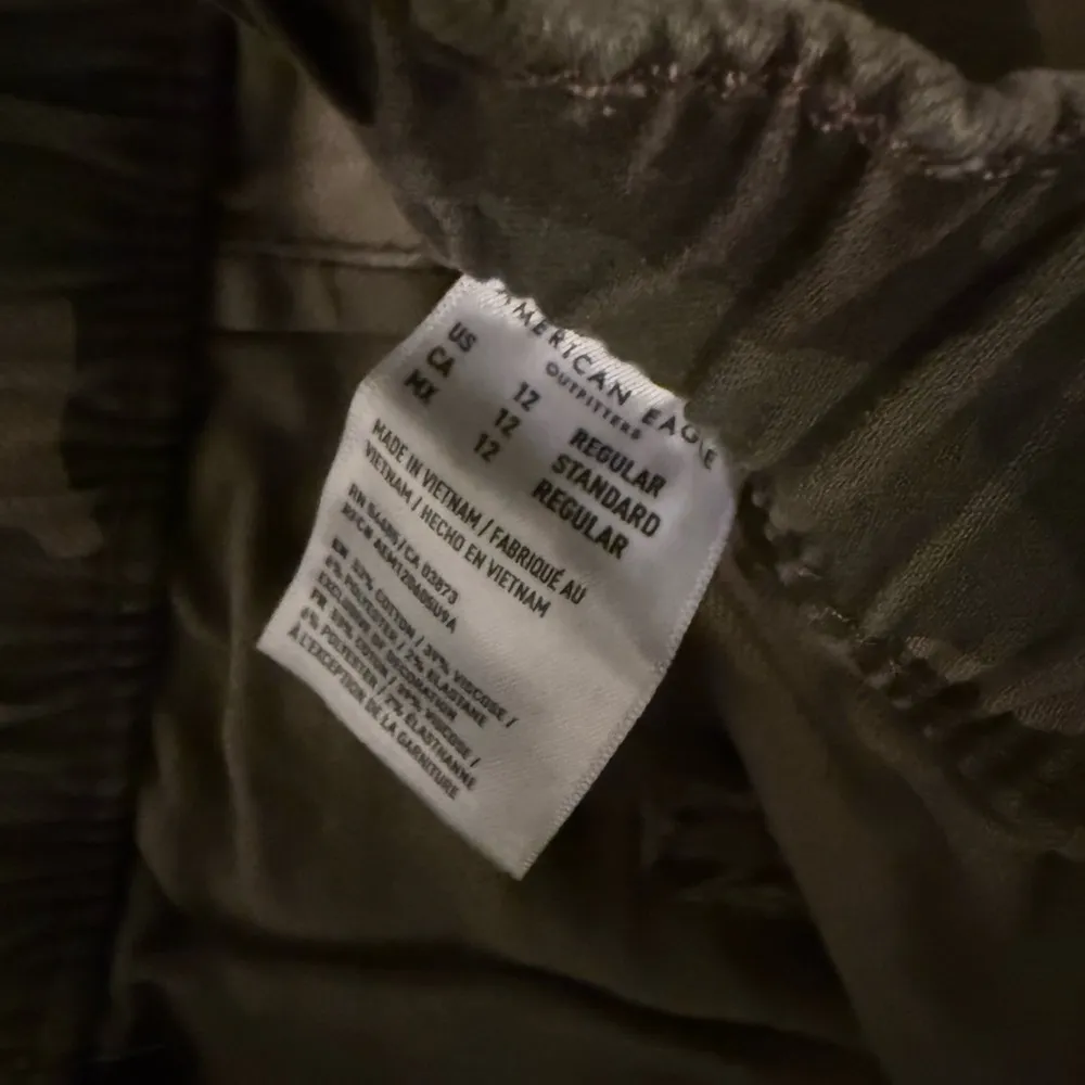 American Eagle Cargo Pants - Image 7