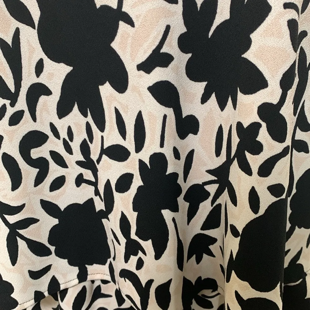 LOFT Floral Print Layered Open Back Dress Size 12 casual dressy business church - Image 3