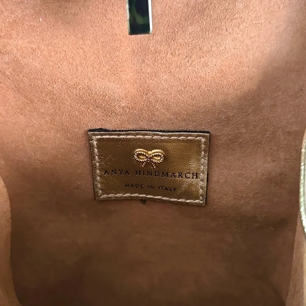 NWT! Anya Hindmarch Crisp Packet Clutch Brass in Metallic Green - Image 6