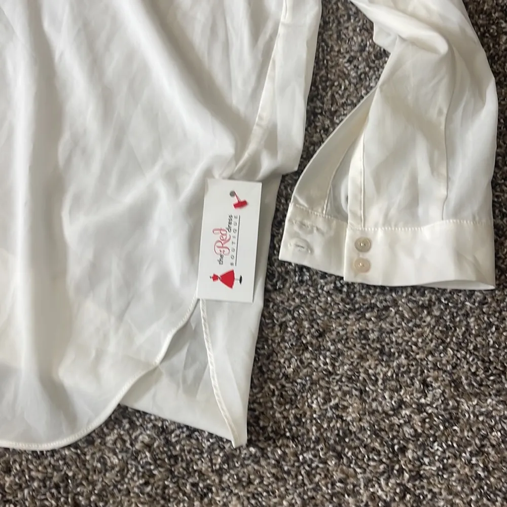 Ellison premier button down blouse long sleeve NWT small - Image 2