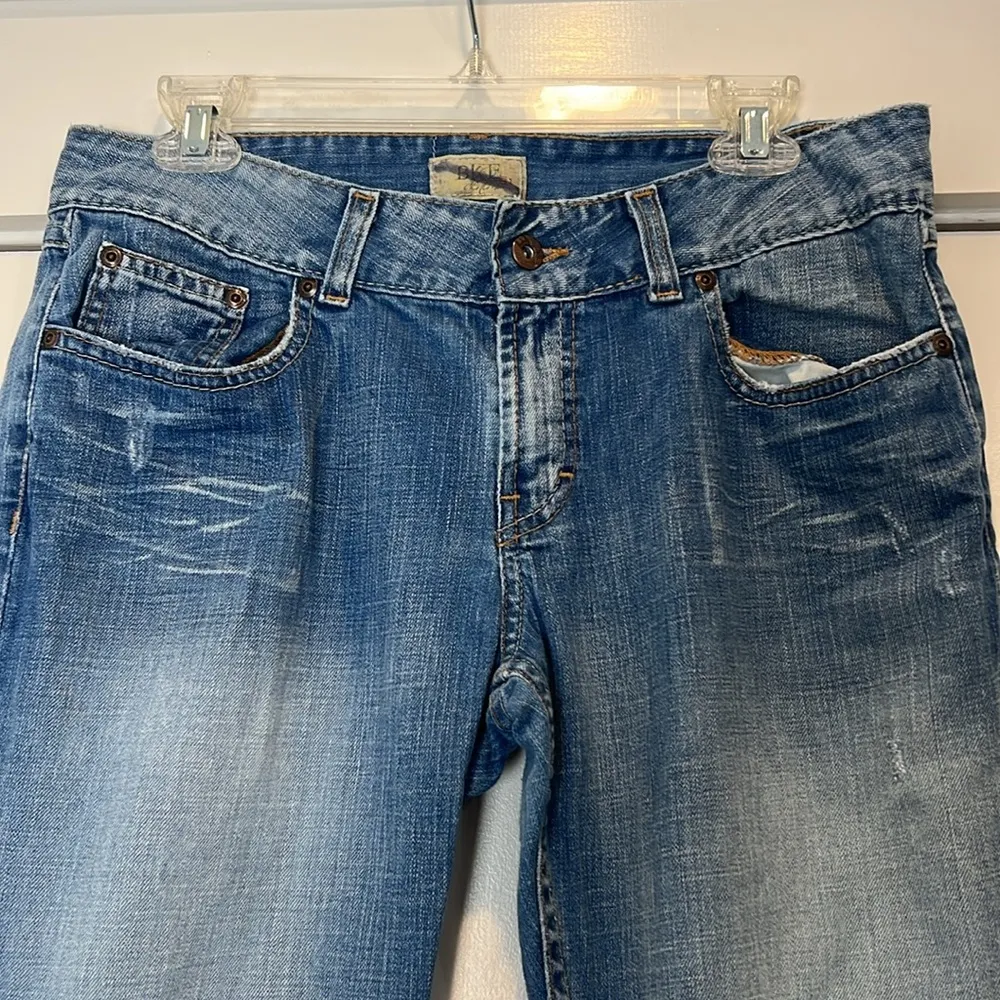 BKE Blue Flare Wide Leg Jeans with Classic Denim Style size 32x29 1/2. - Image 2