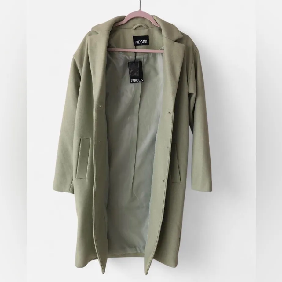 Pieces Alice wool blend coat in Sage Green Size small - Image 5