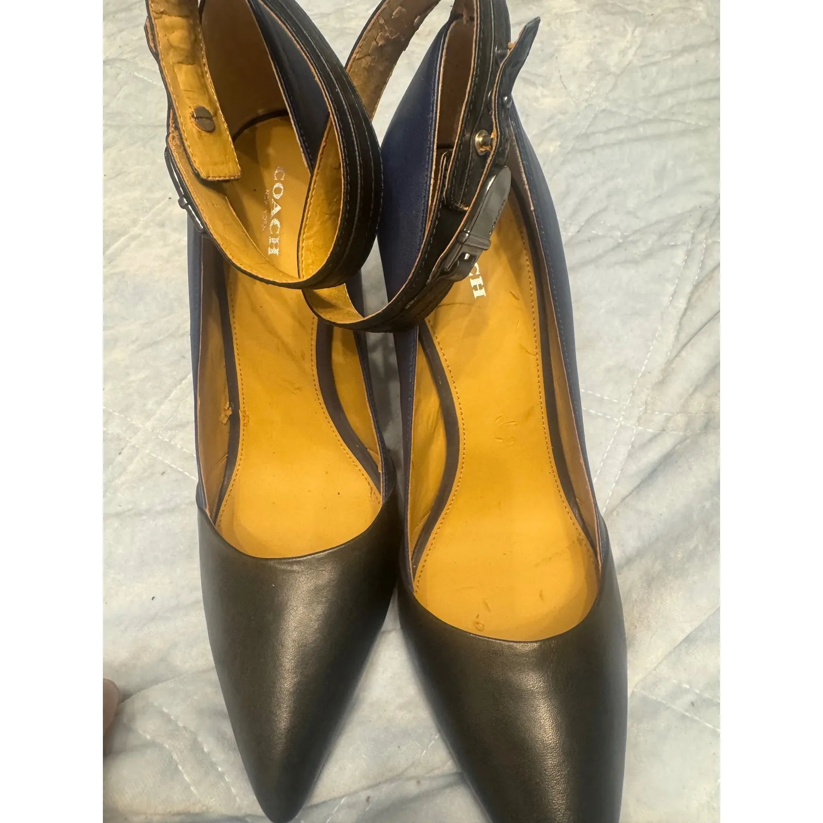 Coach Leather Ankle Strap Heels Pointed Toe Block Heel Pumps Womens Size - Image 5