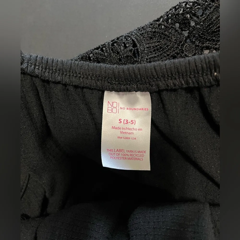 ASYMMETRICAL Black Off Shoulder Ruffle Lace Long Dress Women’s Sz S EUC - Image 4