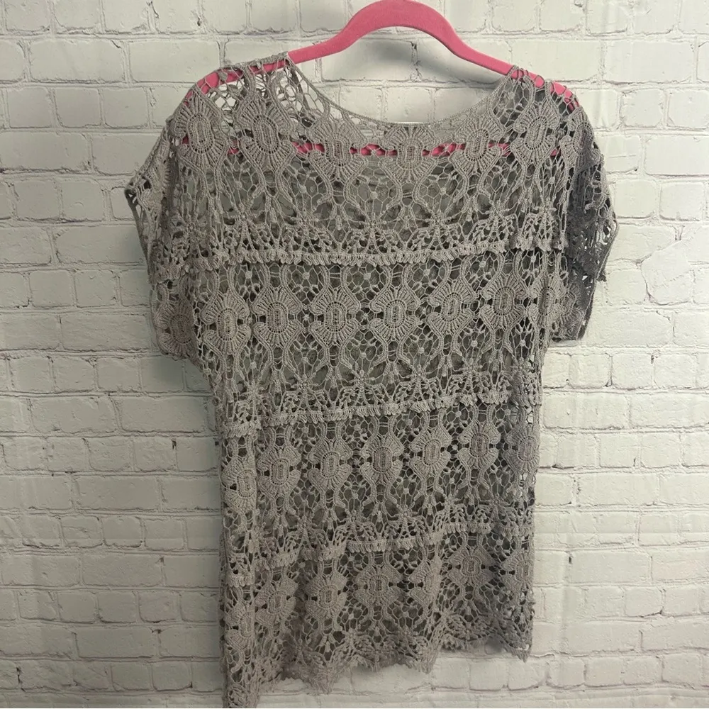 Solitaire by Ravi Khosla tiered grey boho crochet top size Medium retro chic - Image 2