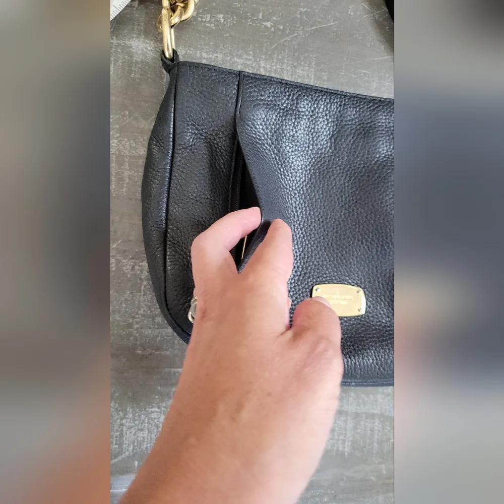 Michael Kors Hallie Medium Convertible Cross Body - Image 14