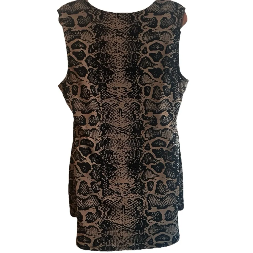 Alfani Women’s Sleeveless Pullover Blouse Tank Top Snake Print Animal V Neck L - Image 3