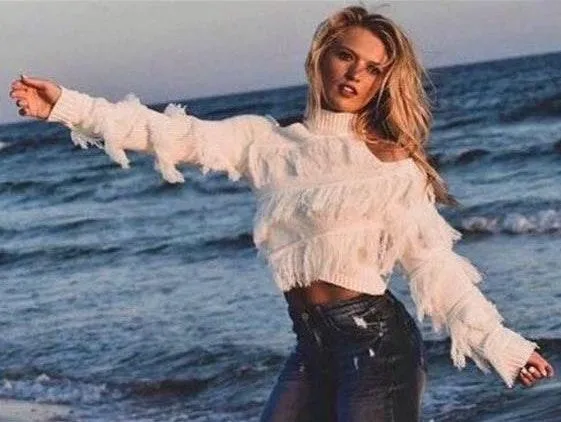 Fringe Cold Shoulder Top White - Image 2