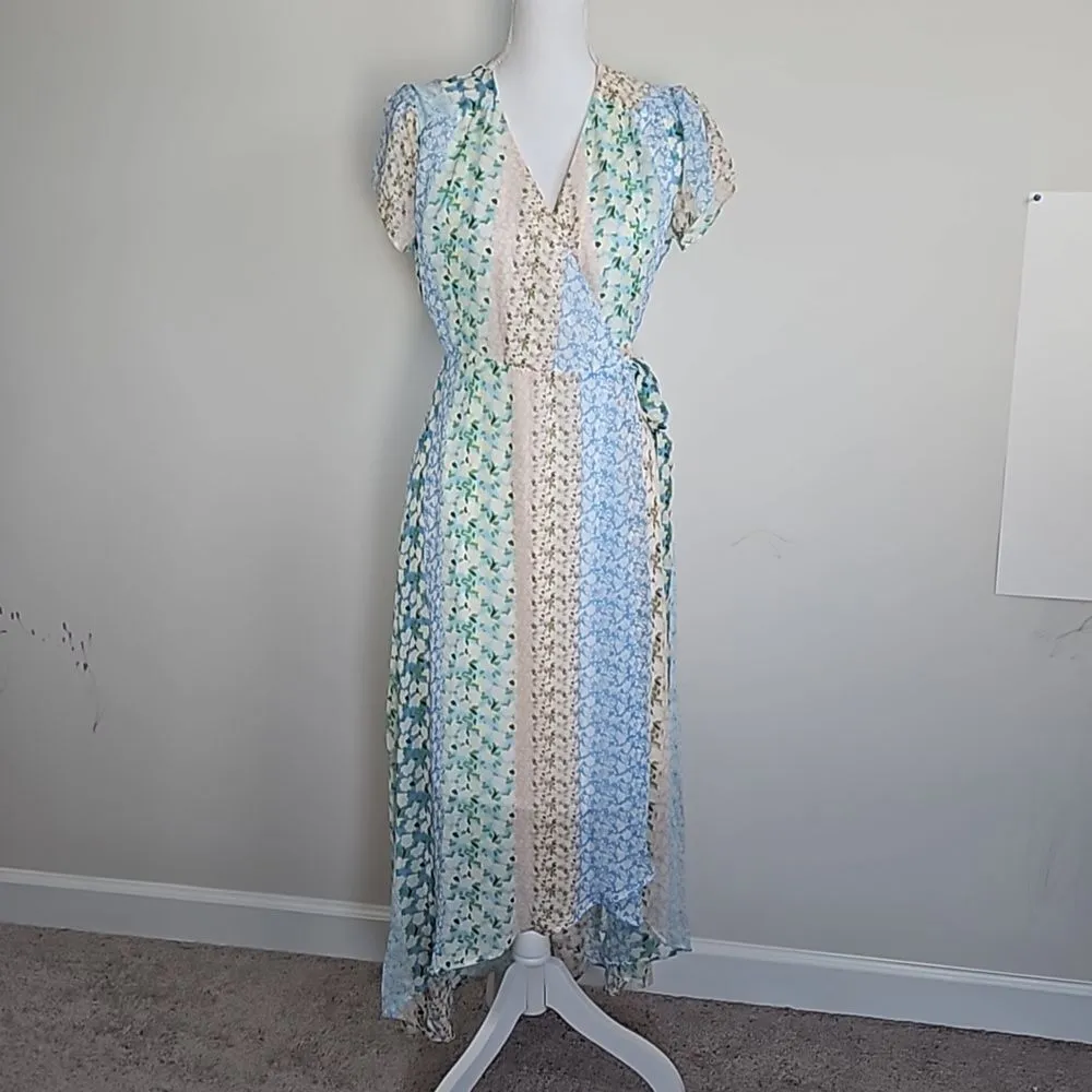Francesca's Blue Rain Madonna multi-color floral midi wrap dress Size Medium - Image 2