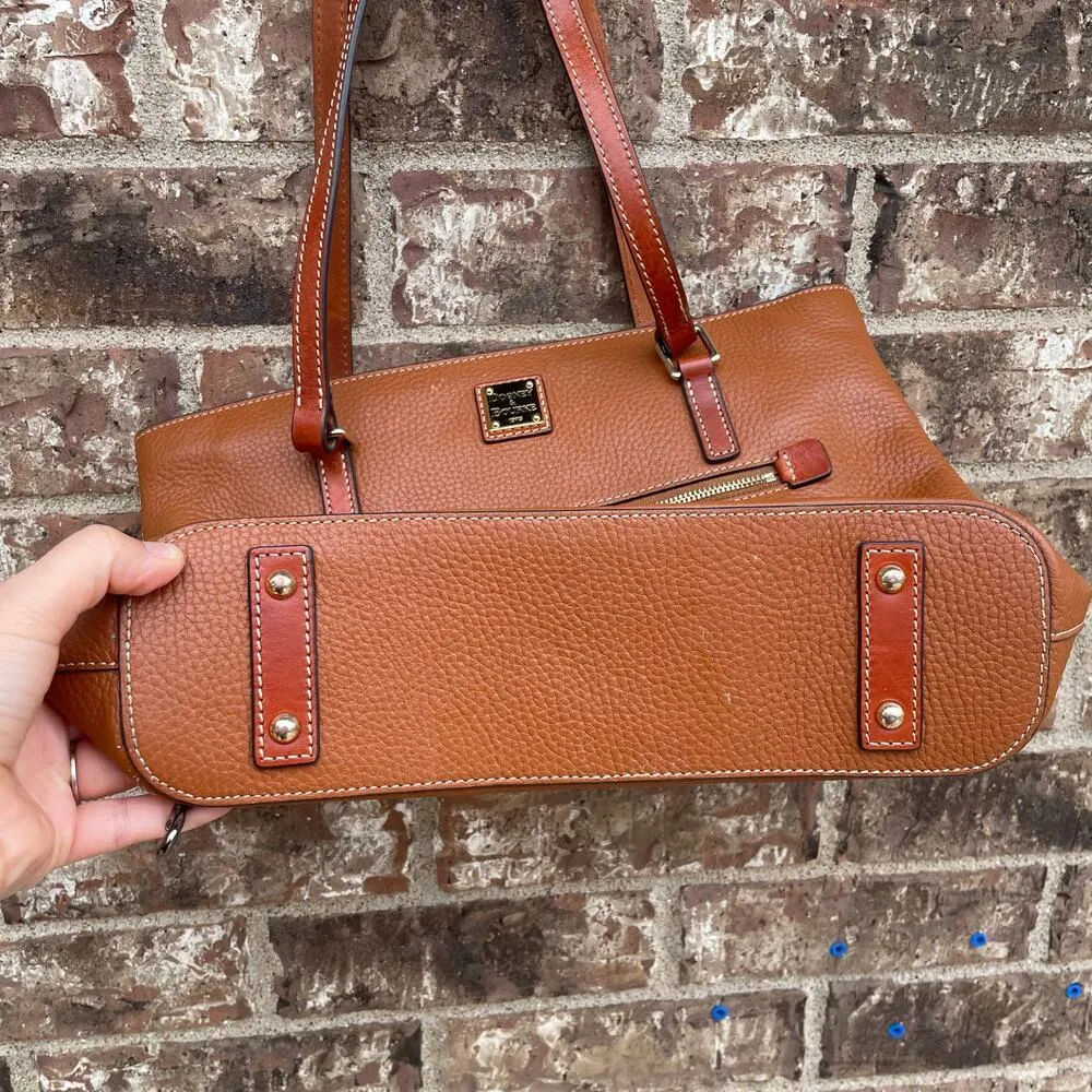 Dooney & Bourke Leather Brown Shoulder Bag Tote Classic Red Interior Purse - Image 3