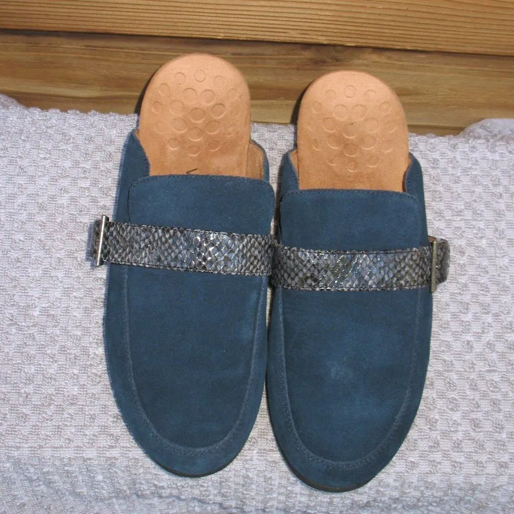 NWOB Vionic WIDE Darla Mules Shoes - Image 3