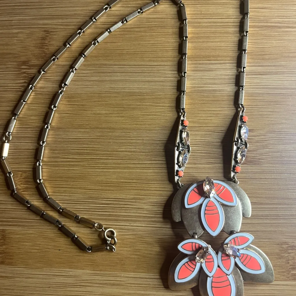 J.Crew Gold and Coral Pendant Necklace - Image 3