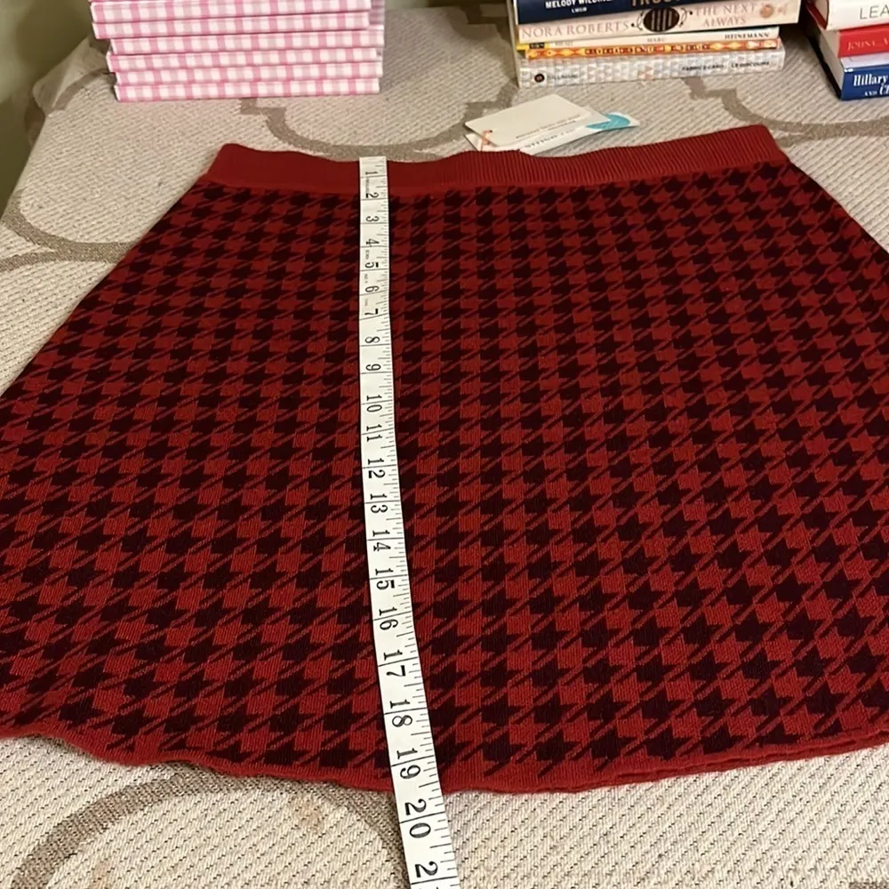 Skies are blue Stitch Fix Everyday knit mini sweater burgundy skirt, size large - Image 6