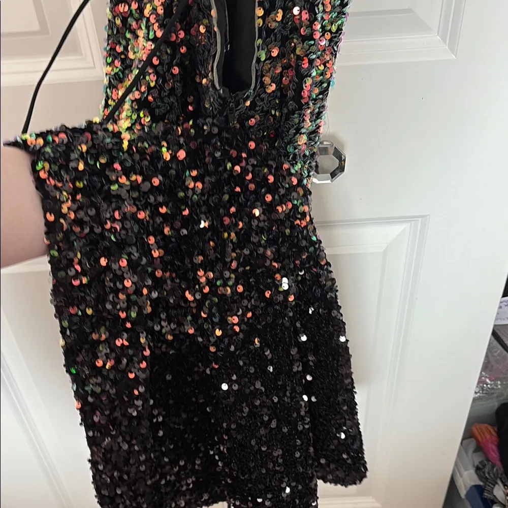 Black Sequin iridescent prom dress Size M - Image 8