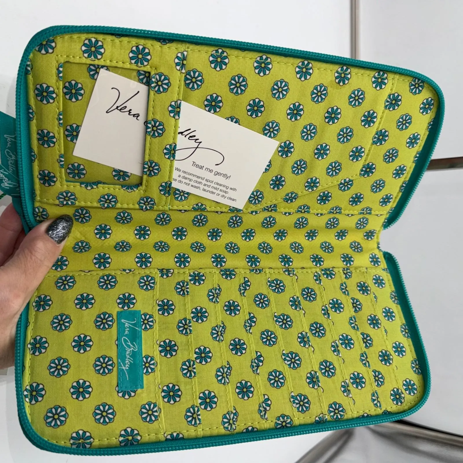 Vera Bradley Travel Organizer Wallet Peacock Paisley Zip Around Wristlet - Image 5