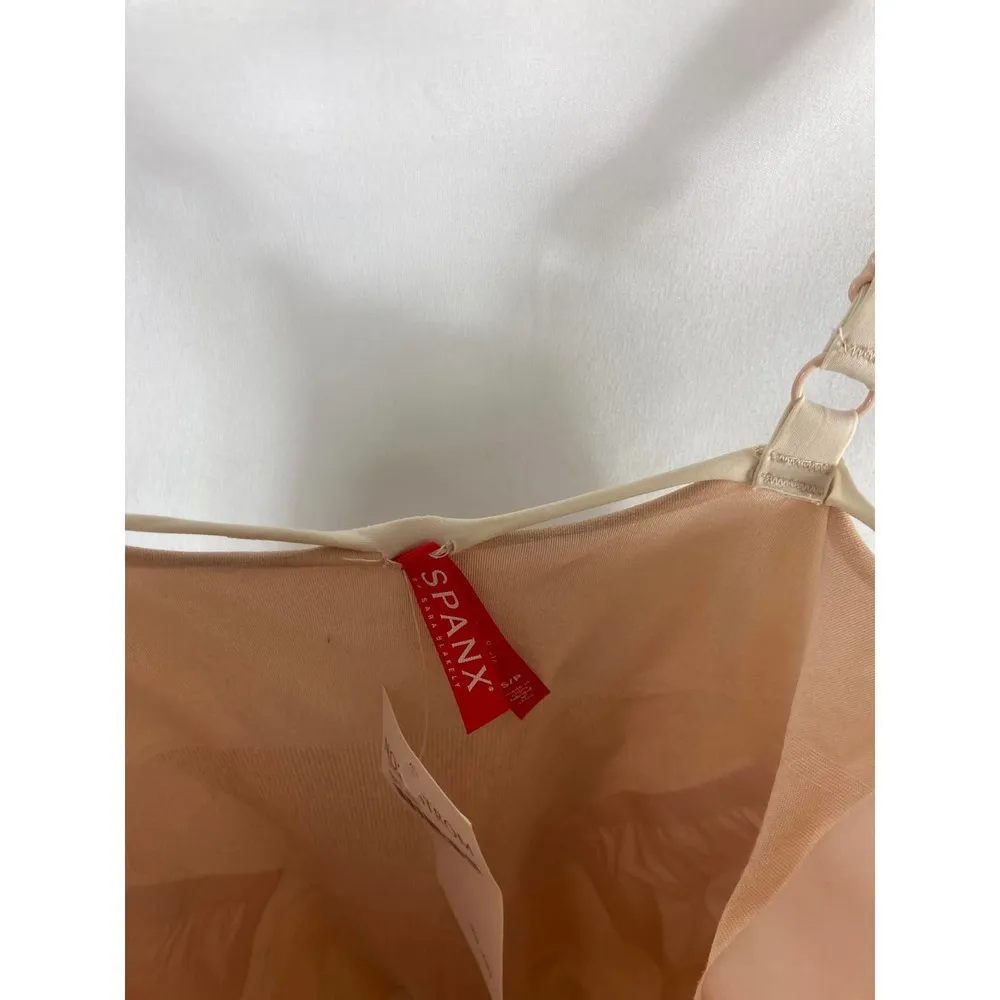 Spanx  Shaper Bodysuit size small - Image 4