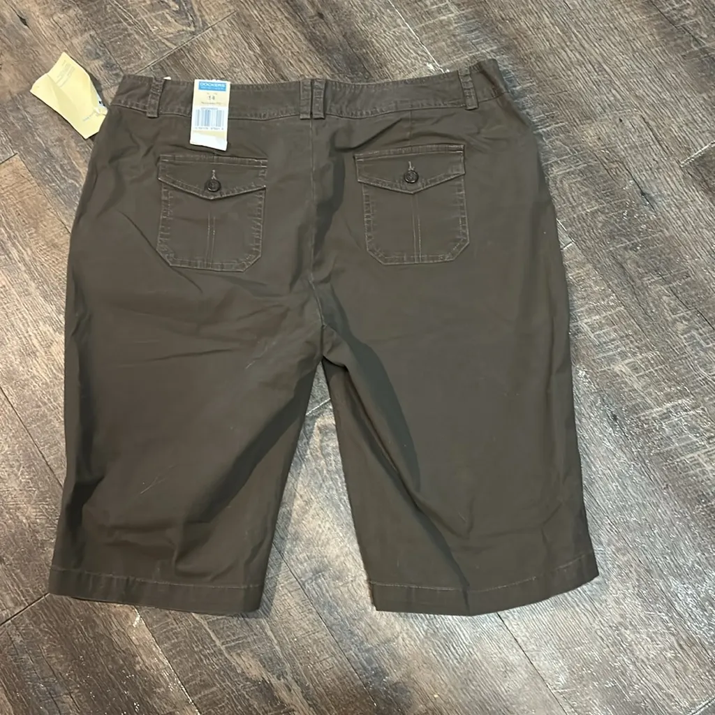 DOCKERS Long Cargo Knee Length Shorts Sz 14 Brown Safari Pockets‎ Boho Beach - Image 4