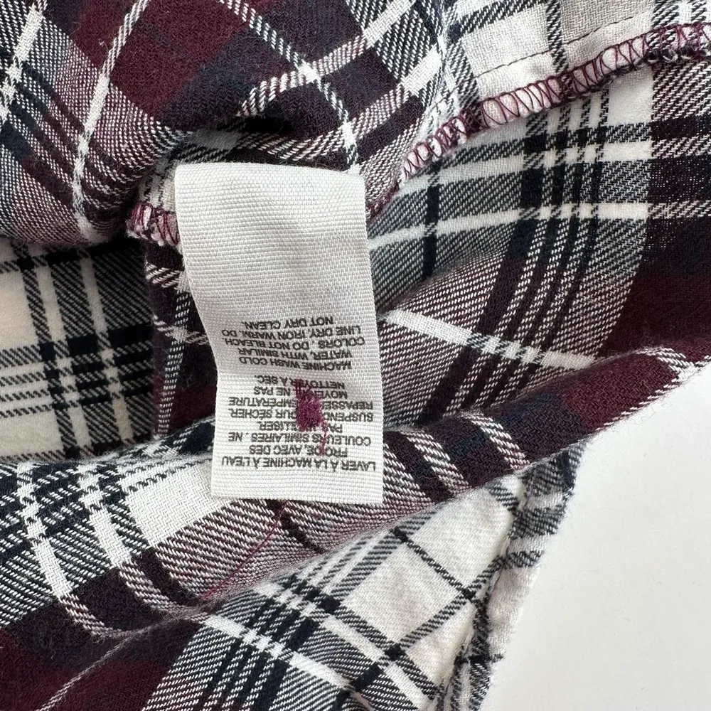 Garage  Maroon Black White Plaid Soft Flannel Button Down front pocket Size M - Image 8