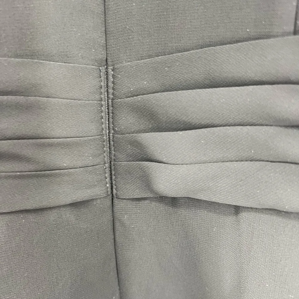 Azazie chiffon pleated black A2 keyhole mesh back slit floor length vneck halter - Image 7