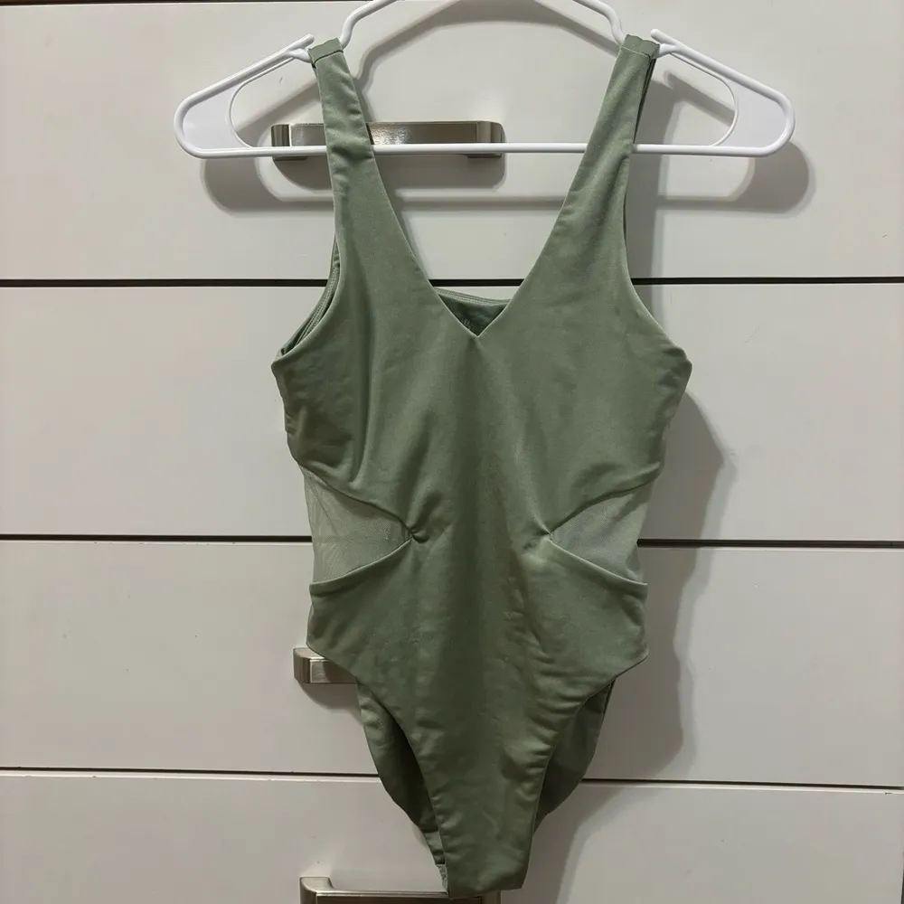 BuffBunny Vitamin Sea One Piece Green Size XS - Image 2