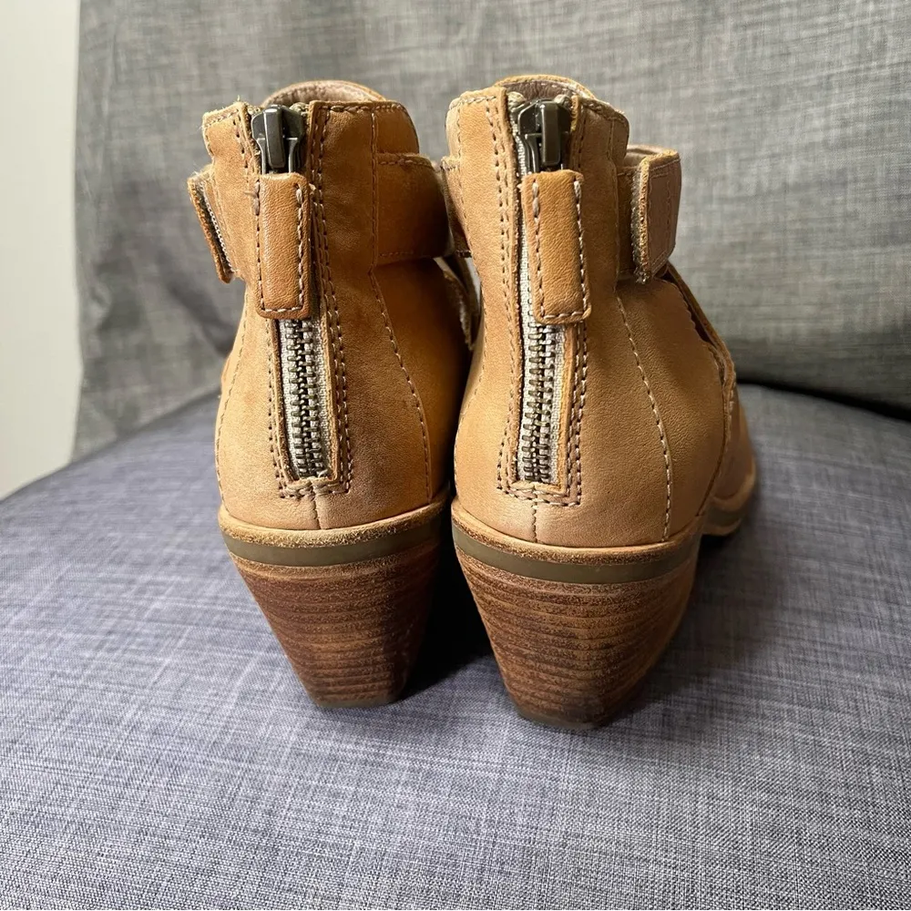 Eileen Fisher Ives Tumbled Nobuck bootie SZ 6.5 - Image 3