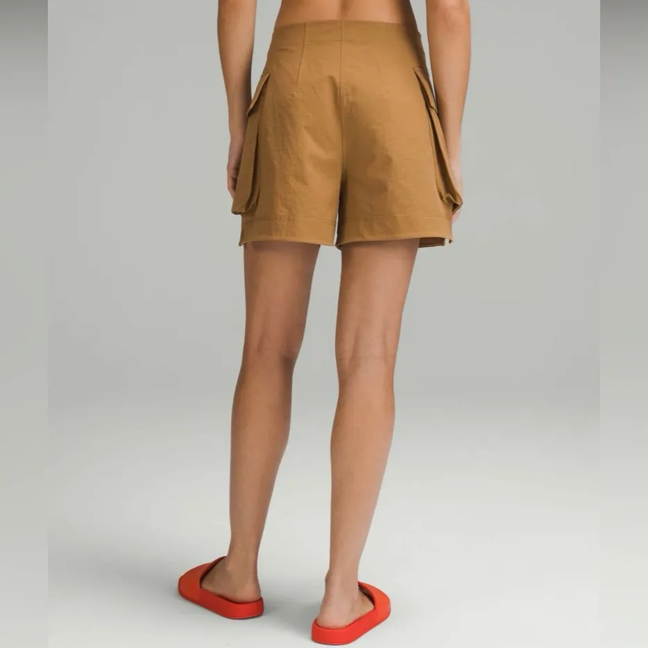 Lululemon super high rise relaxed fit stretch cargo shorts 10 - Image 10