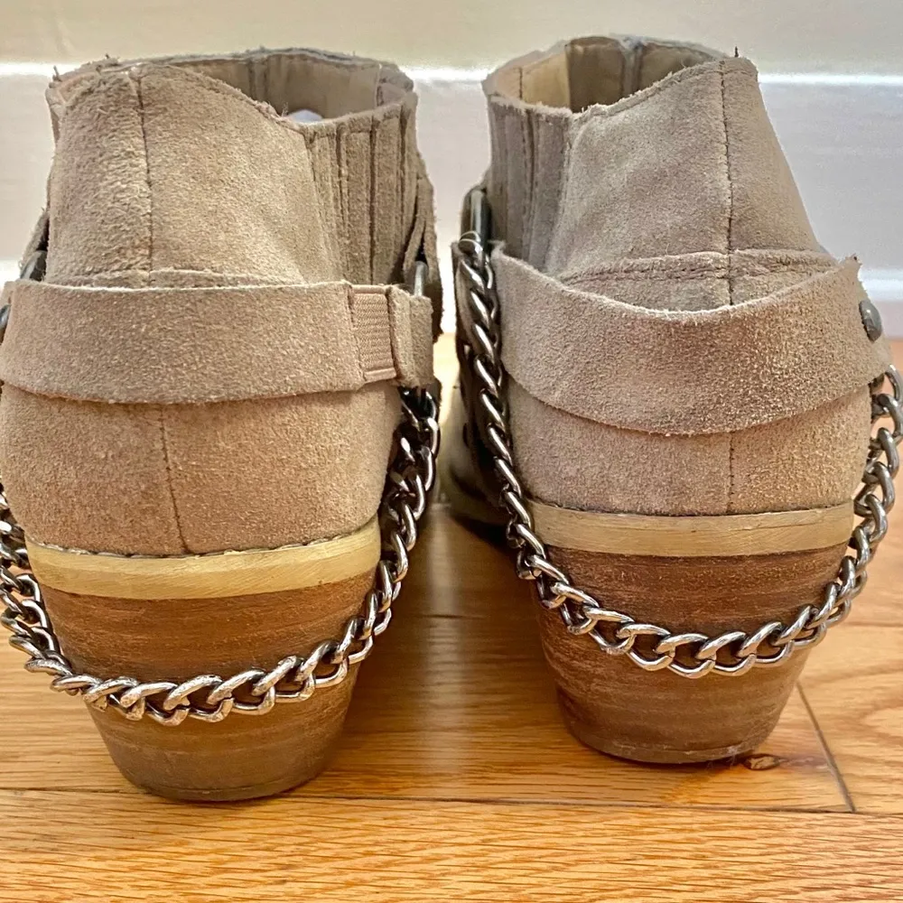 Suede Western Style ankle Boots Size 8.5 - Image 9