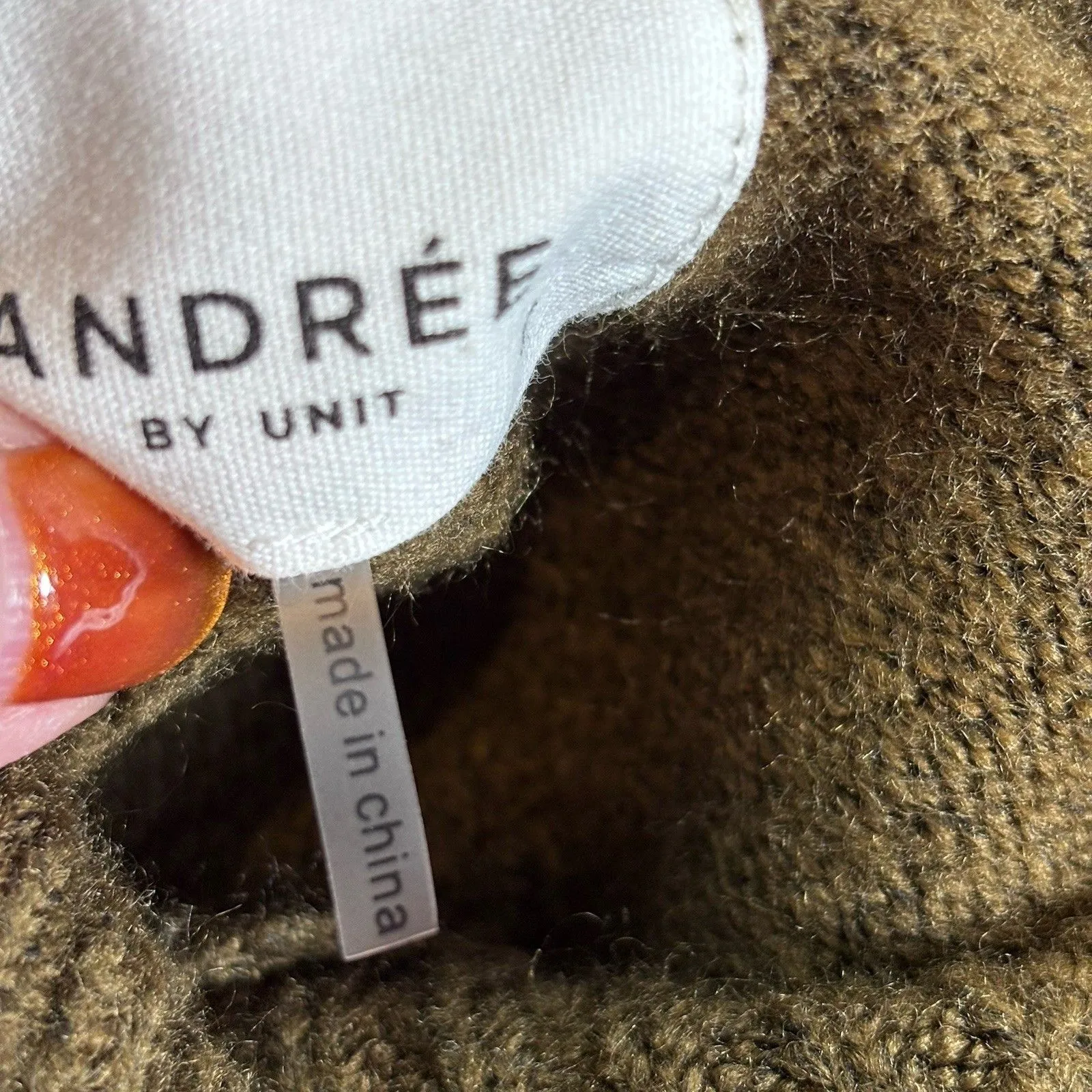 Andree By Unit oversizes Women's Olive Green Turtleneck Sweater Size Small - Image 4