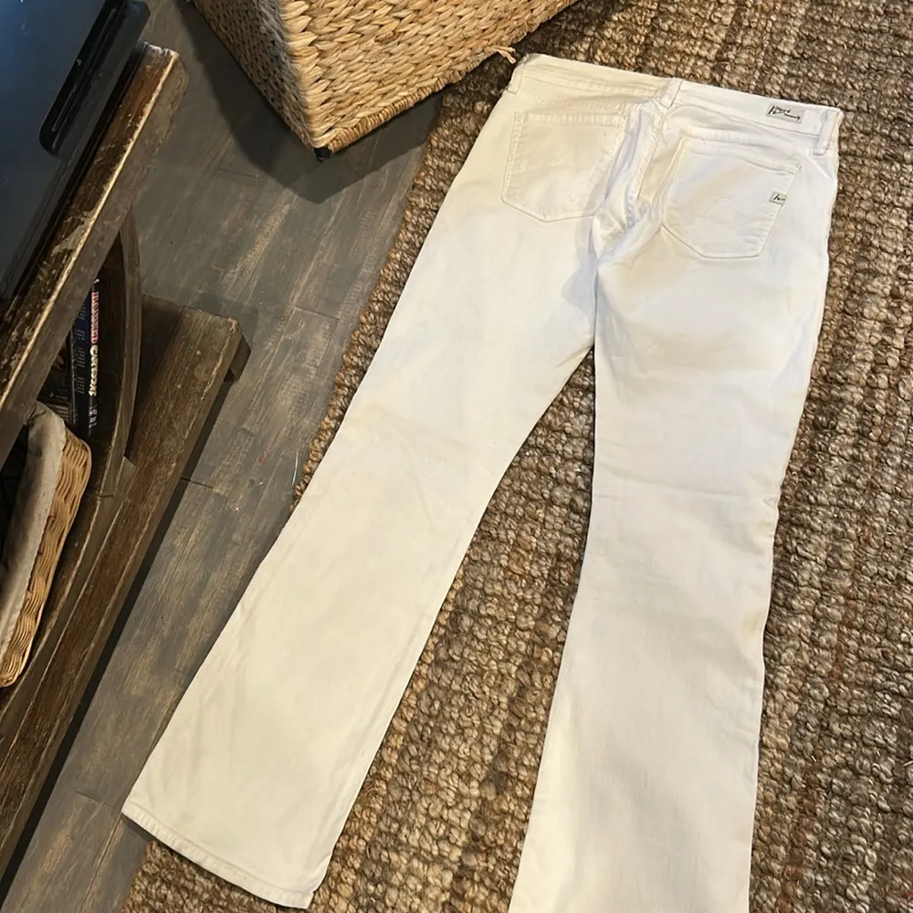 Citizens of Humanity Women’s White Low Waisted Flare Jean 
Size 29 - Image 14