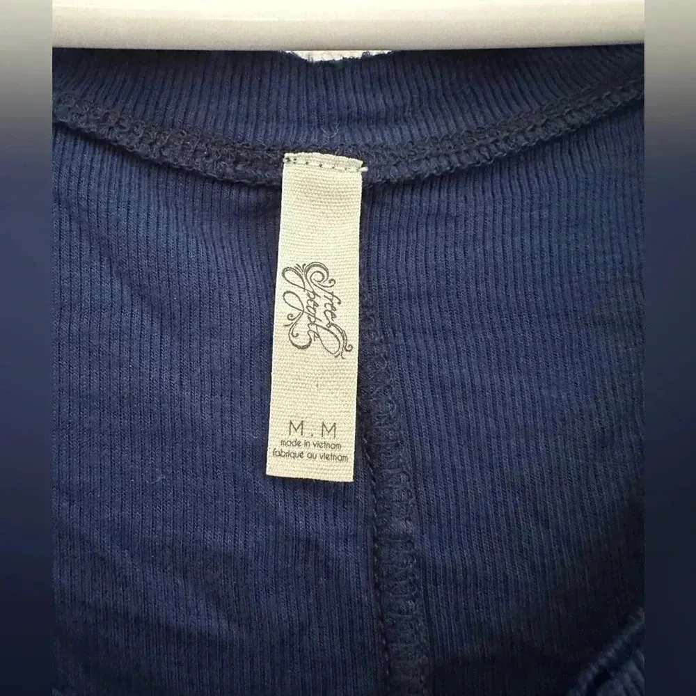 FREE PEOPLE Navy Blue Long Sleeve Tunic Boho // Size Medium - Image 5