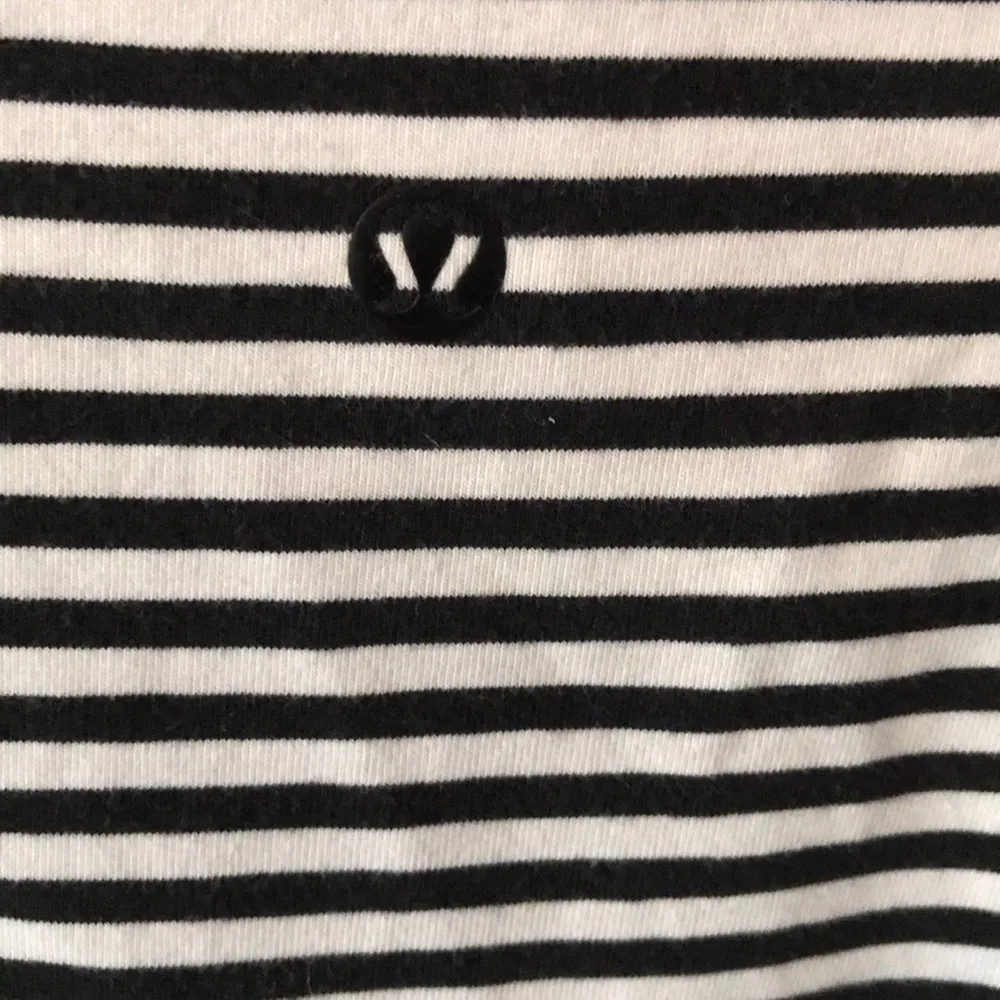 in black-and-white, double striped Long sleeve shirt - Image 5