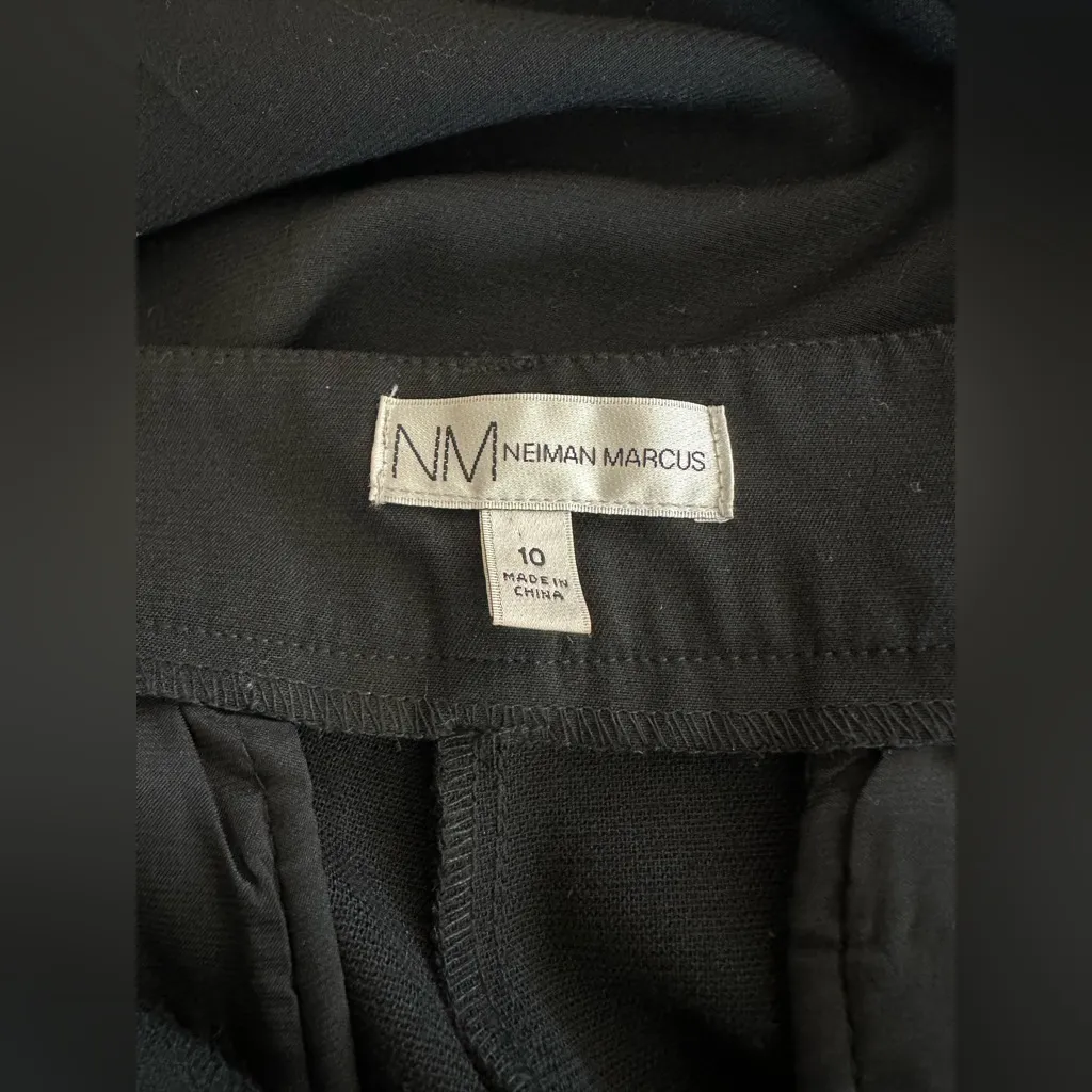 NWOT-Neiman Marcus Tuxedo Ankle Pant. - Image 4
