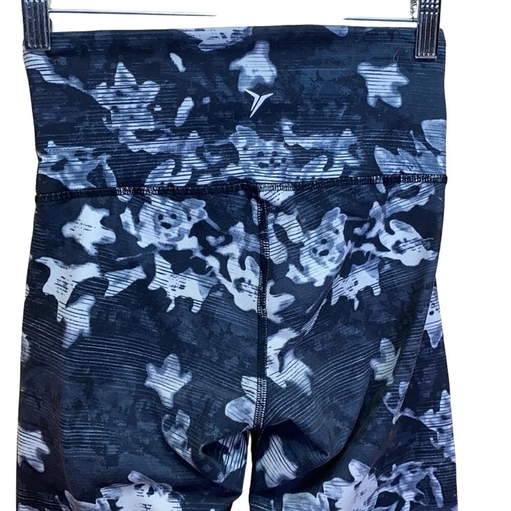 Old Navy  Active Floral Capri Workout Pants Size XS - Image 3