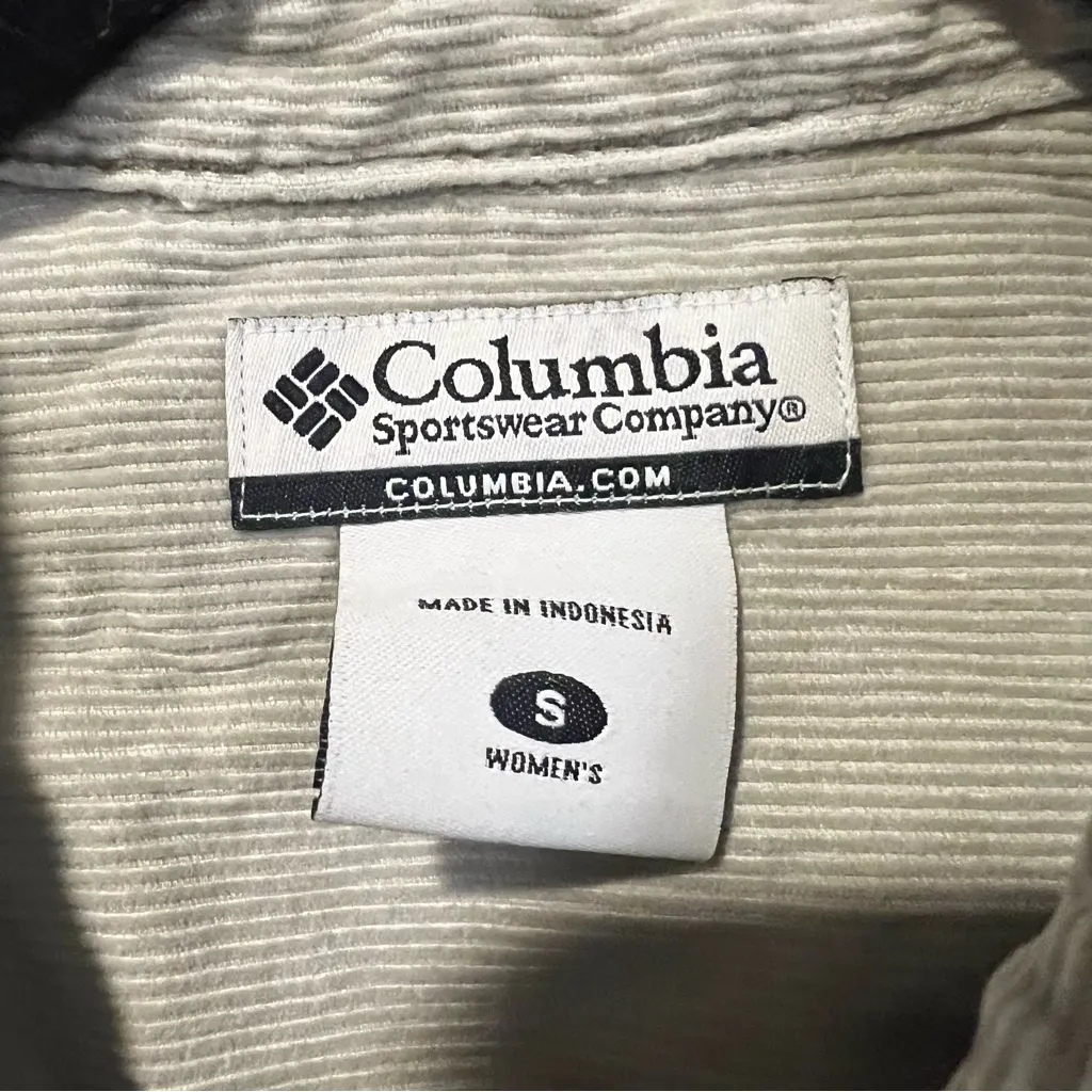 Columbia Tan Corduroy Jacket size small - Image 10