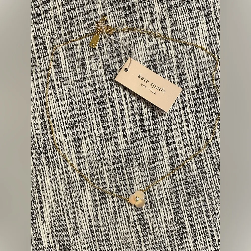 NWT -  - Pansy Flower Disco Mother of Pearl Necklace W/ Jewel - Image 14