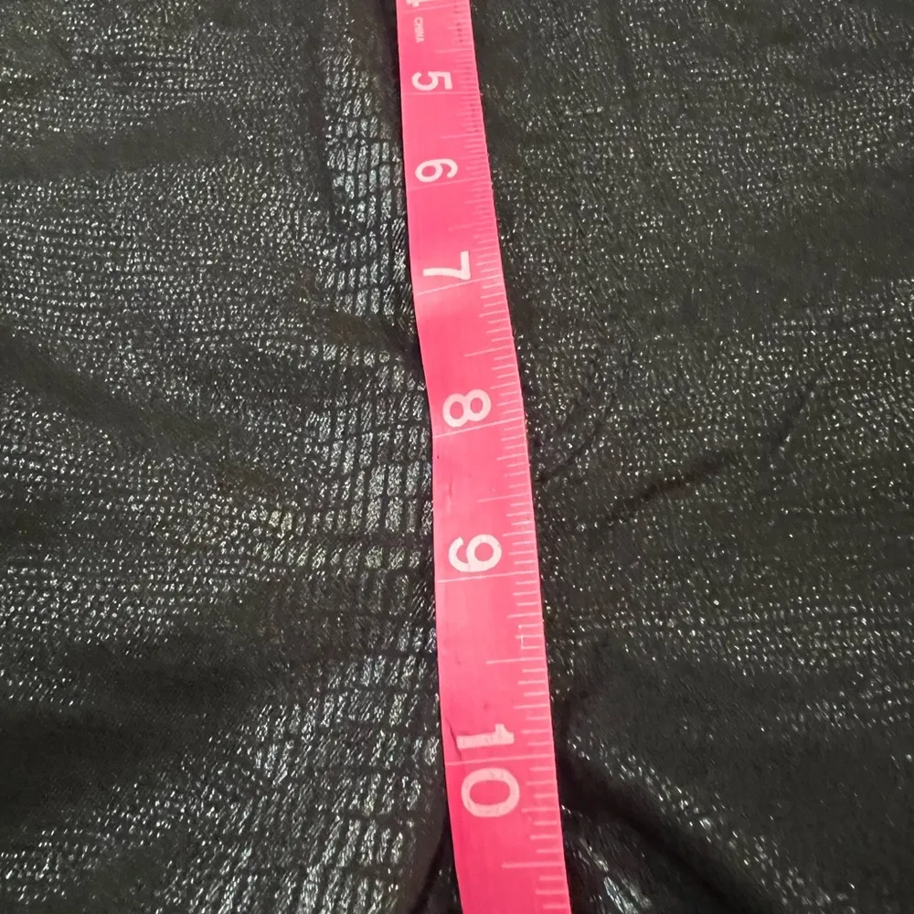 JUICY COUTURE HIGH RISE SKINNY
COATED FAUX SNAKESKIN Size 26 NWT - Image 8