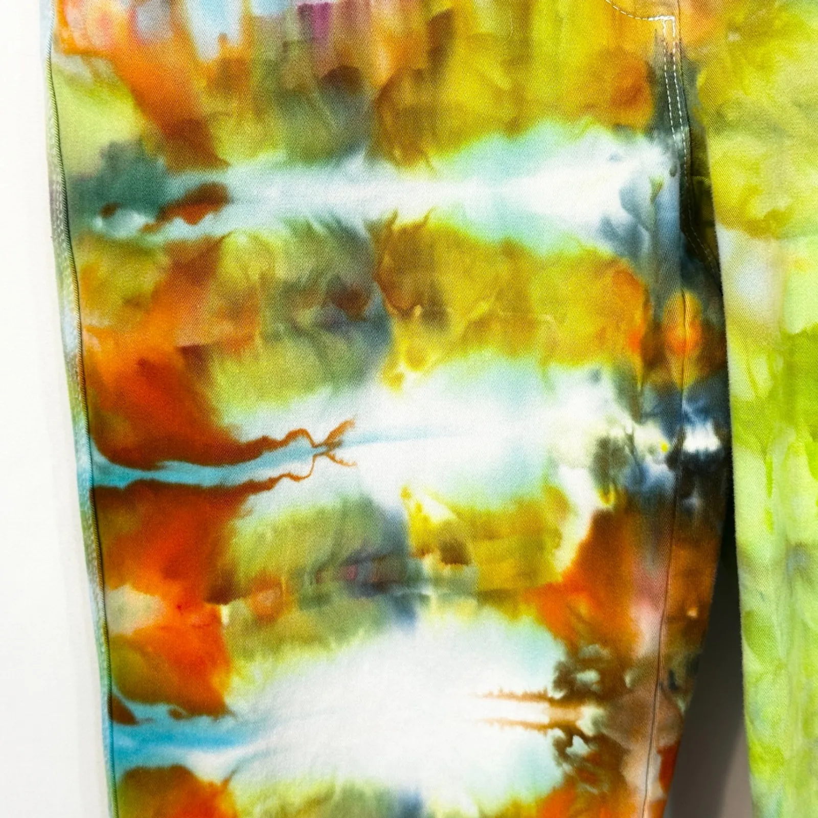 White House Black Market Size 2 Jeans Handmade Tie‎ Dye Green WHBM Slim Crop 625 - Image 6