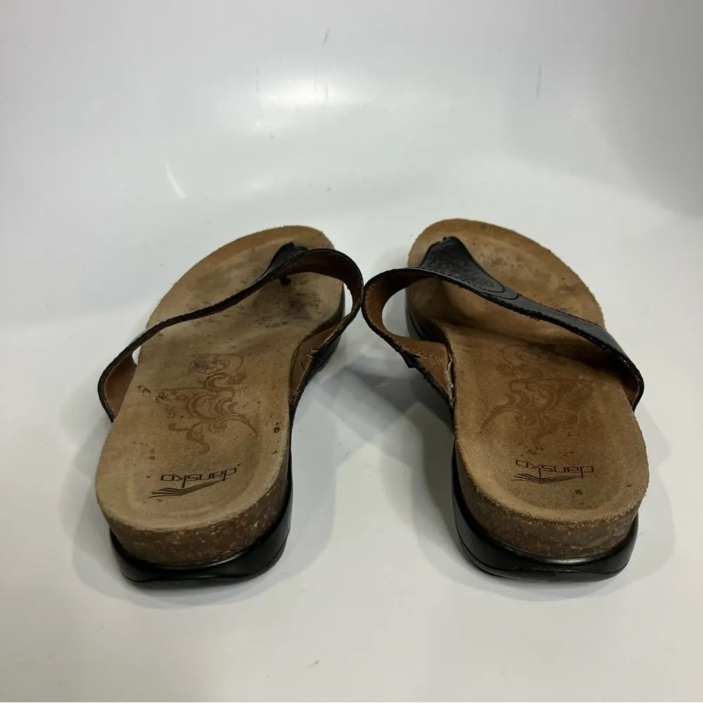 Dansko Priya black leather flip flop‎ sandals size 39 - Image 4