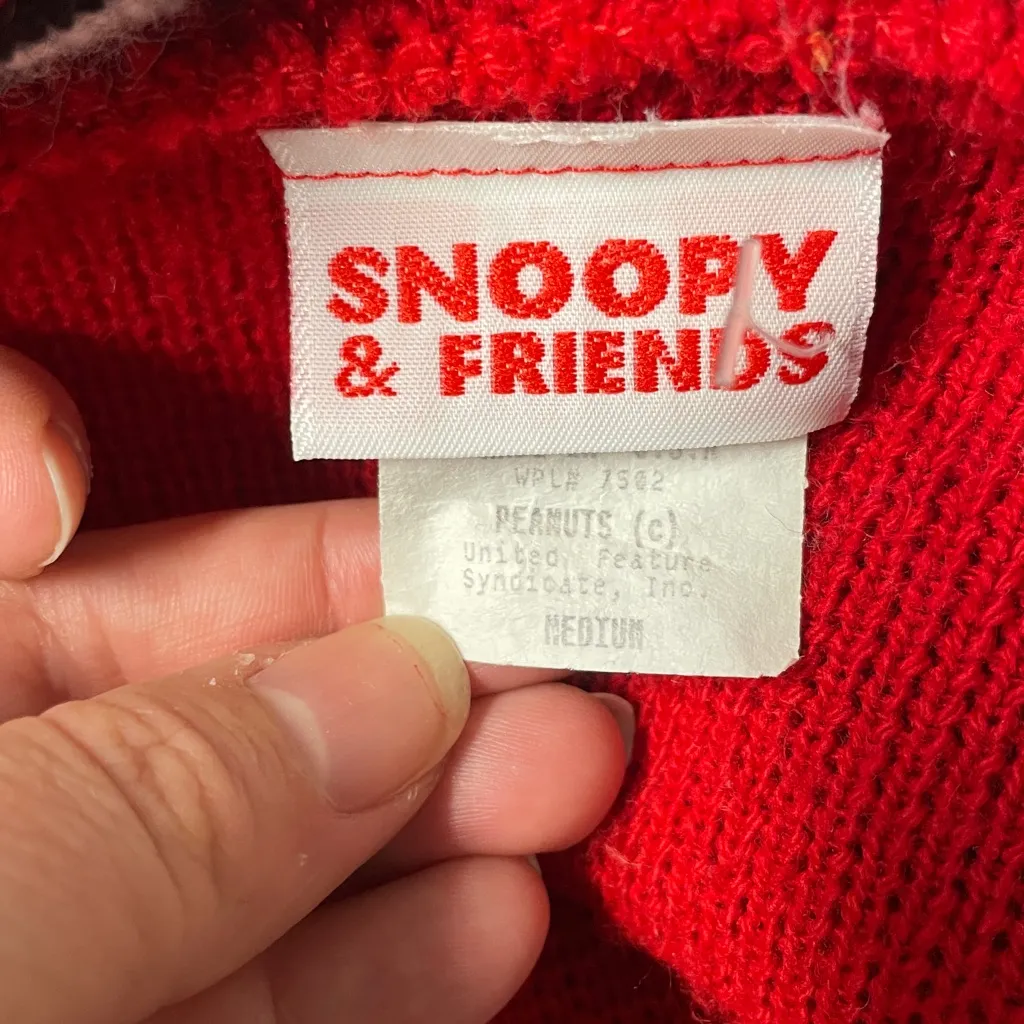 Snoopy & Friends Vintage Cardigan Sweater Size Medium Chunky Peanuts Woodstock Red - Image 6
