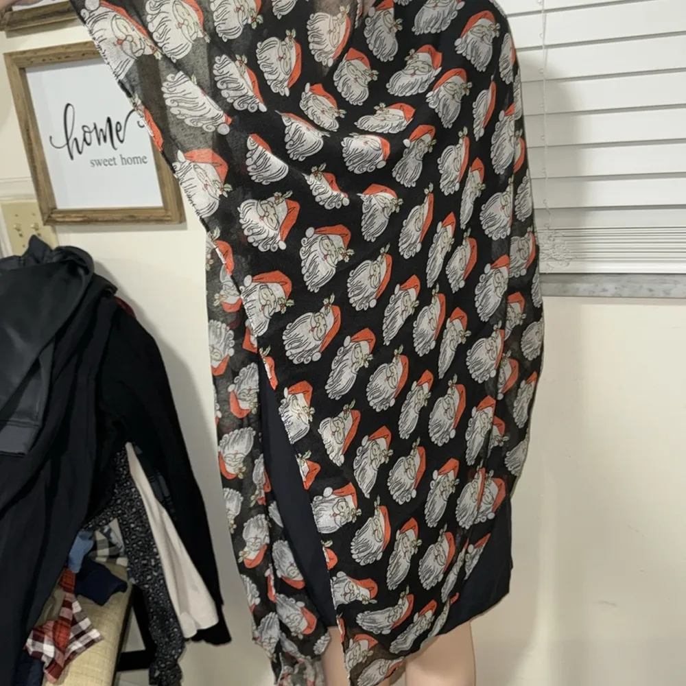 Santa Clause scarf shawl super cute! Black - Image 4