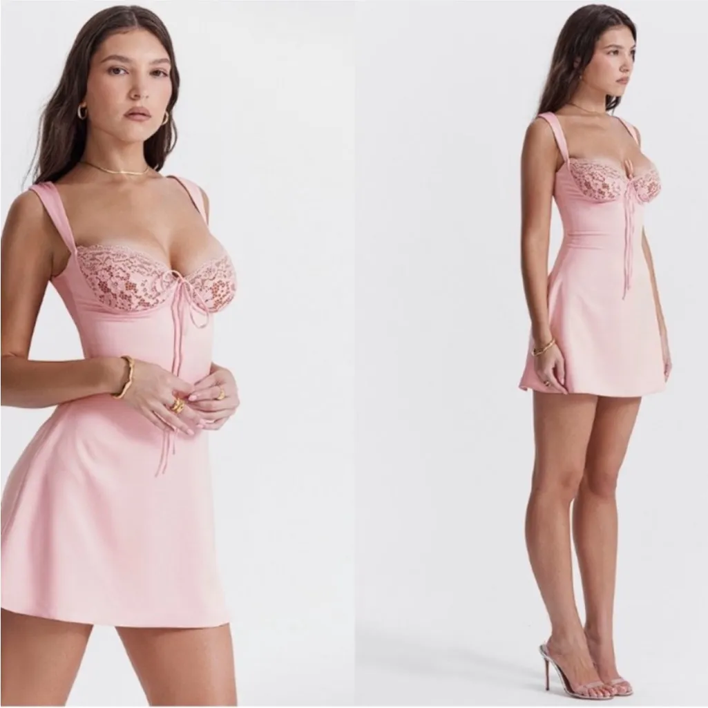 HOUSE OF CB 'Adriana' Rose Satin And Lace Mini Dress‎ NWOT - Image 9