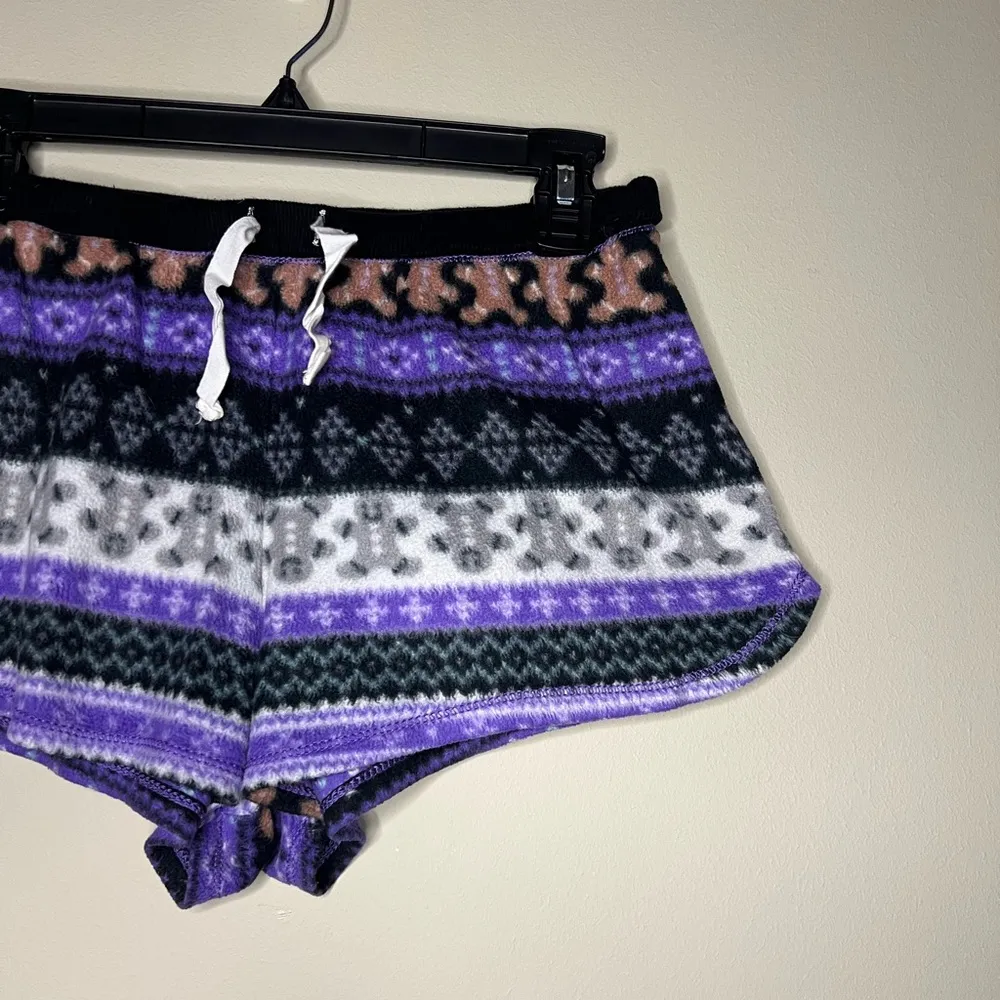 Gingerbread Men fleece sleep shorts - Image 2