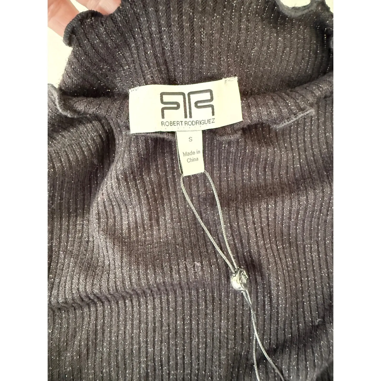 Robert Rodriguez Dalia Black Ribbed Sparkle Mock Neck Lettuce Trim Size S - Image 7